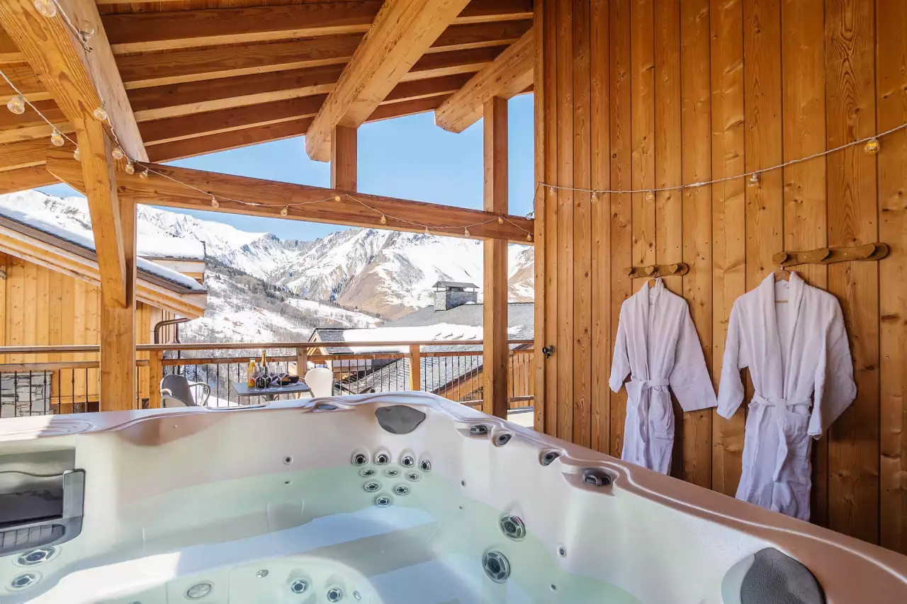 Chalet Allium · Ski in ski out · Free Wifi · Outdoor hot tub · Sauna · Garage