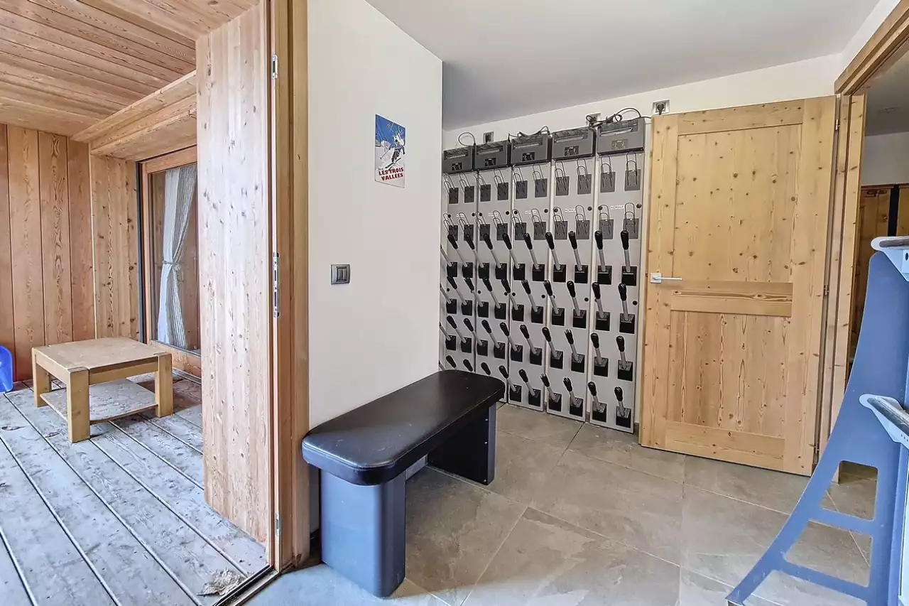 Luxury chalet Cerf d'Or  Ski in ski out  Free Wifi  Outdoor hot tub  Sauna  Garage